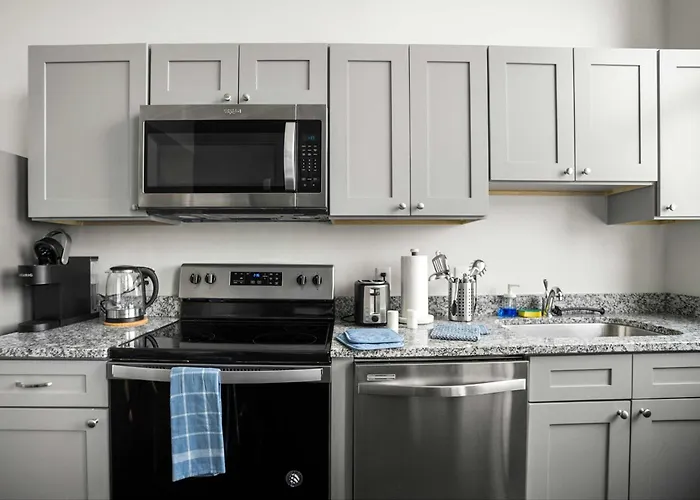 Cozysuites Chic 1br In Downtown Pitts 11 Apartment Pittsburgh