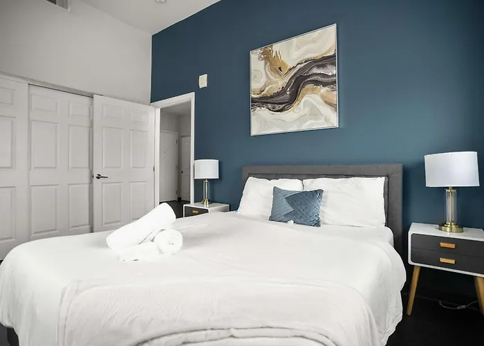 Cozysuites Chic 1br In Downtown Pitts 11 Apartment *