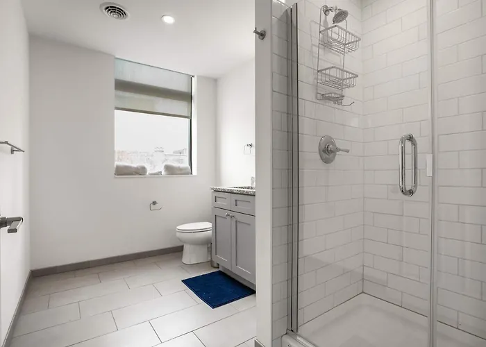 Apartment Cozysuites Chic 1br In Downtown Pitts 11